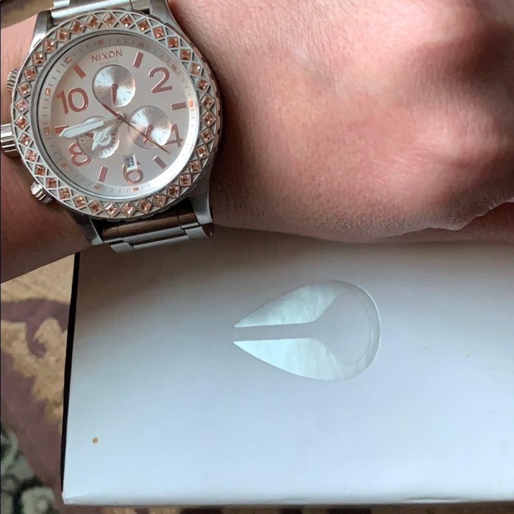 Nixon Watch - Picture 4 of 9